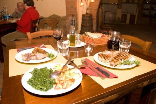 Agriturismo Casanova Asciano Eksteriør billede